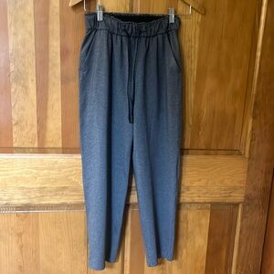 Lululemon 7/8 jogger like new condition